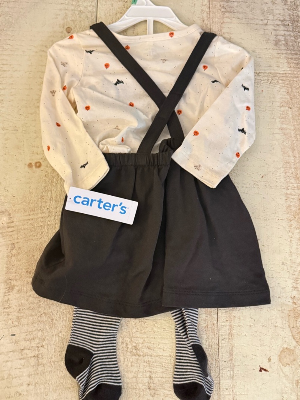 Baby Carter's 3-Piece Halloween Tee & Jumper Set NWT - Picture 6 of 7